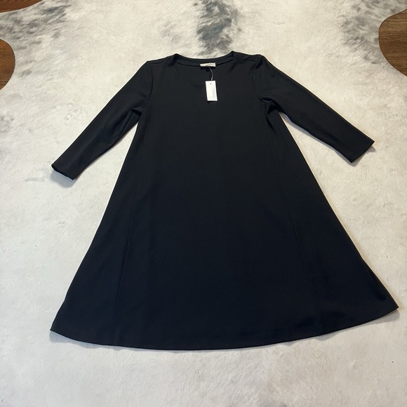 LOFT Dresses & Skirts - Loft Dress Womens Size Small Black Round‎ Neck Swing Knee Length Minimalist